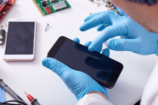 CCD视觉系统实现柔性屏高精度贴合